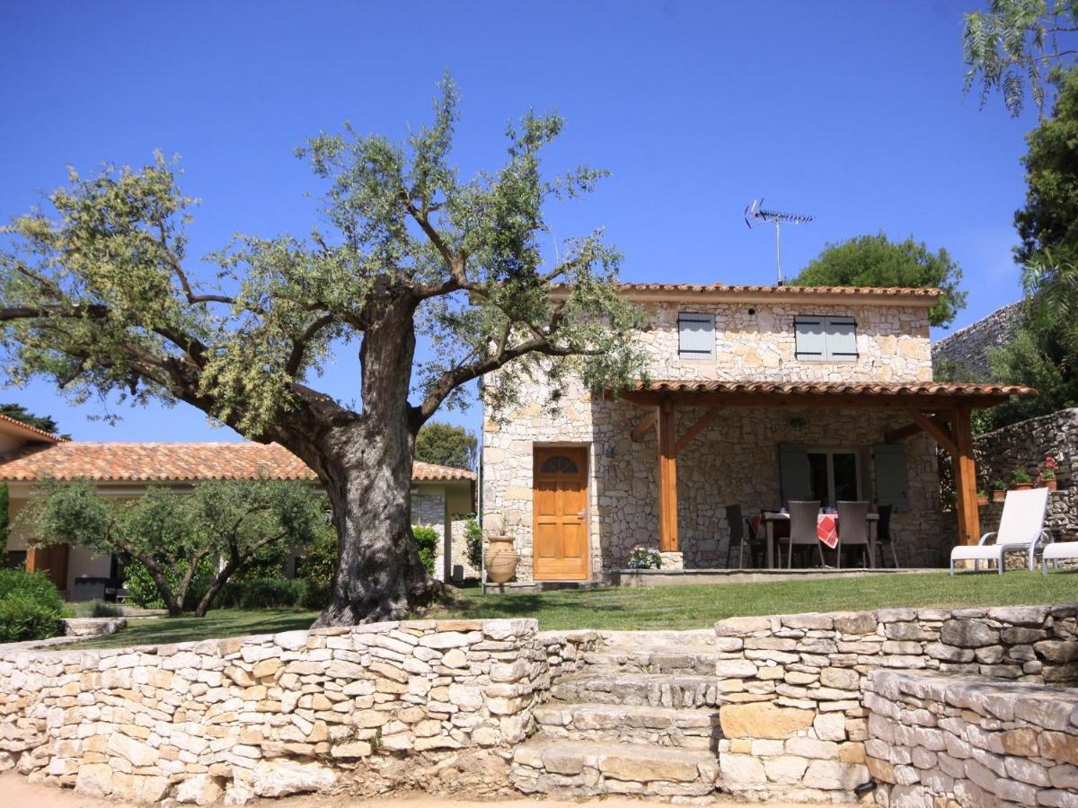 Villa Sanchez Bonifacio  Exterior foto